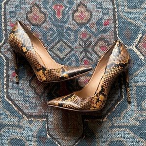 Steve Madden VALA Yellow Snakeskin Pump Size 8.5